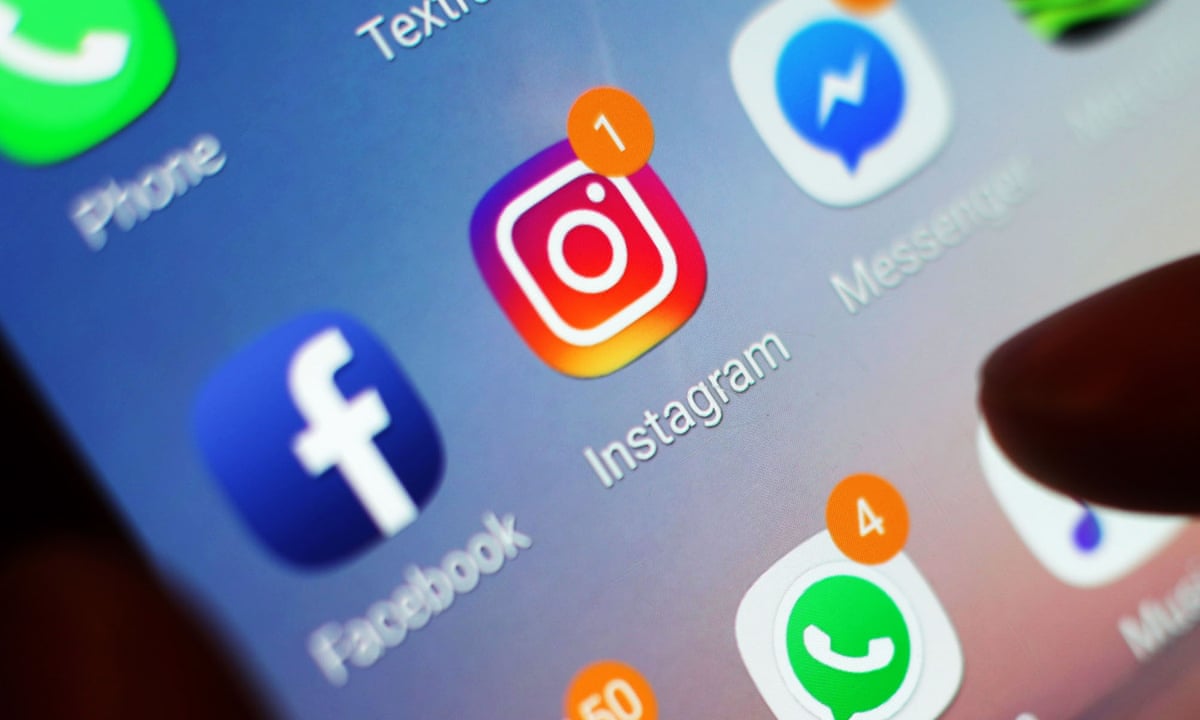 Instagram Urged To Crack Down On Eating Disorder Images Instagram The Guardian