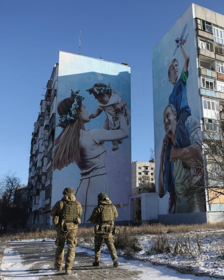 Ukrainian soldiers on patrol in Bakhmut, Donetsk, on Monday