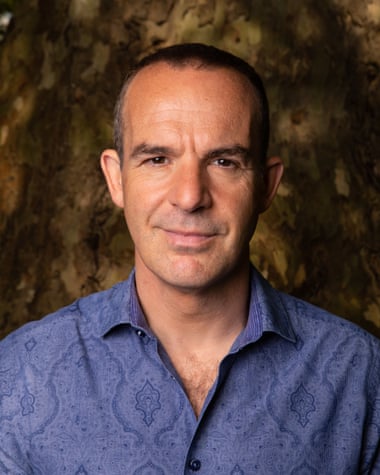 Mobile firms breaking promises on roaming fees post-Brexit, warns Martin Lewis | Mobile phones 3 Martin Lewis