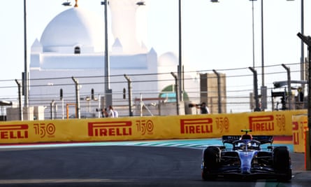 Arab Saudi telah menandatangani kontrak 10 tahun untuk menjadi tuan rumah balapan Formula 1.