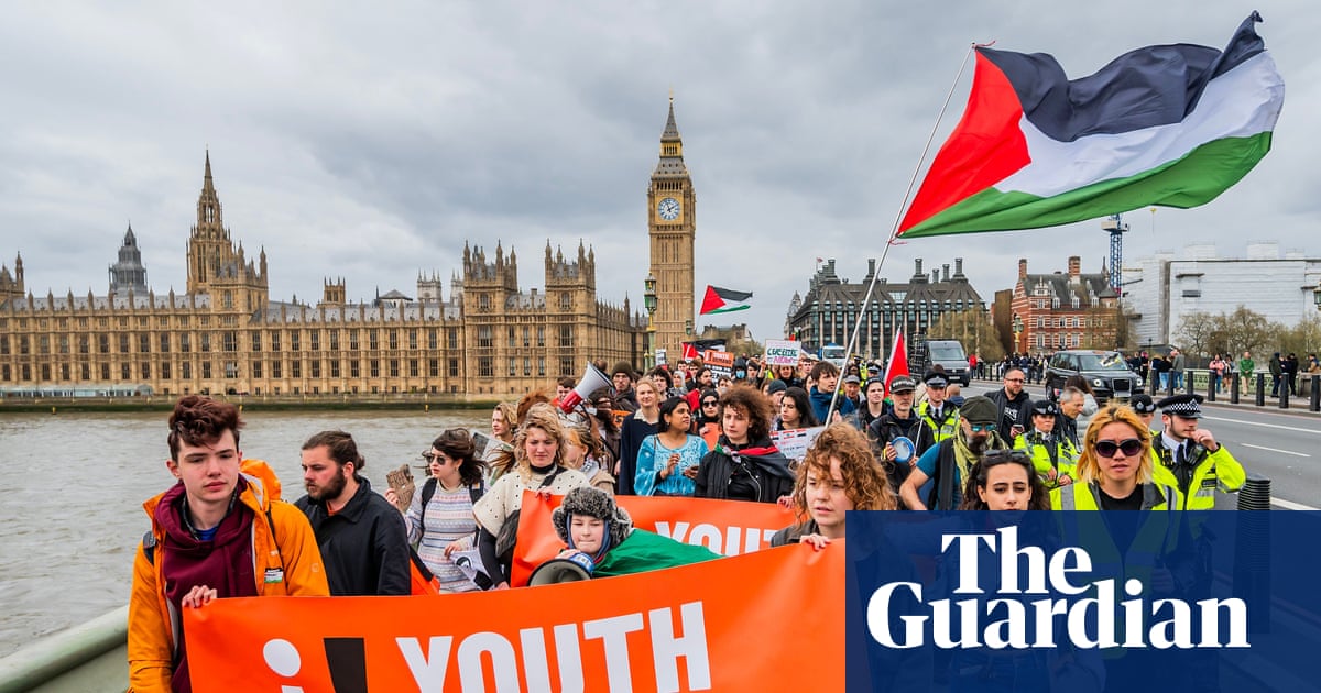 Met police accused of targeting pro-Palestine protesters for stop and search