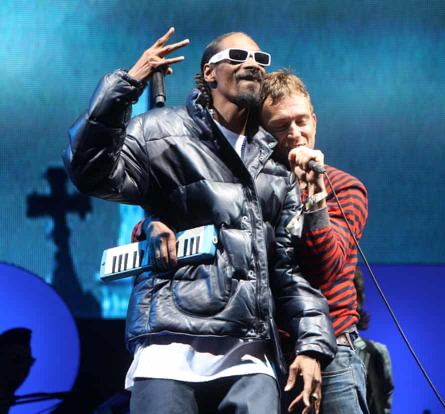 Damon Albarn with former Gorillaz collaborator Snoop Dogg at Glastonbury festival, 2010.