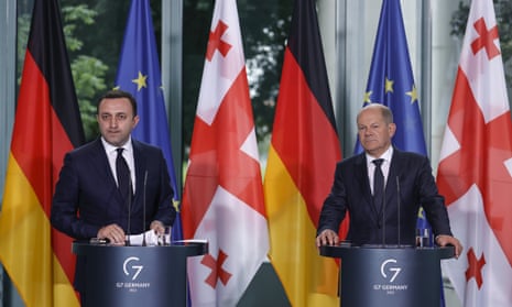 German Chancellor Olaf Scholz (R) and Georgian Prime Minister Irakli Garibashvili (L) hold a joint press conference after their meeting in Berlin, Germany on September 14, 2022.