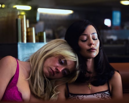Sydney Sweeney and Alexa Demie in season three, episode eight of Euphoria.