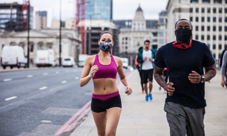 Runners on London Bridge.
