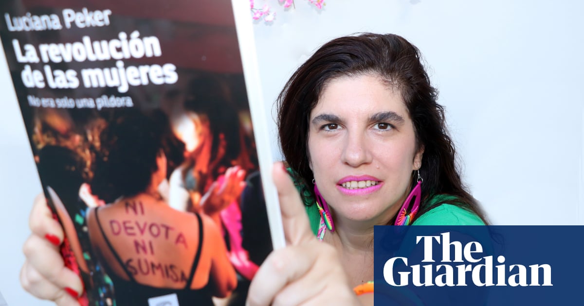 „Всички феминистки са атакувани“: ултрадясна заплаха в Аржентина на Милей принуждава писателката да отиде в изгнание