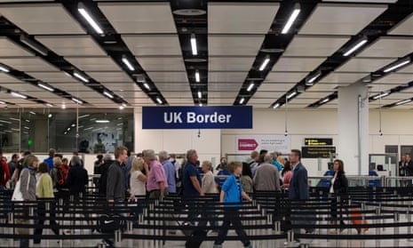 A Border Force officer reportedly spoke aggressively to two Israeli men