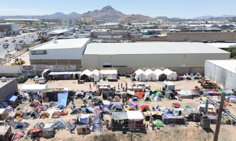 Migrants in a temporary encampment in the south of Chihuahua, Mexico.