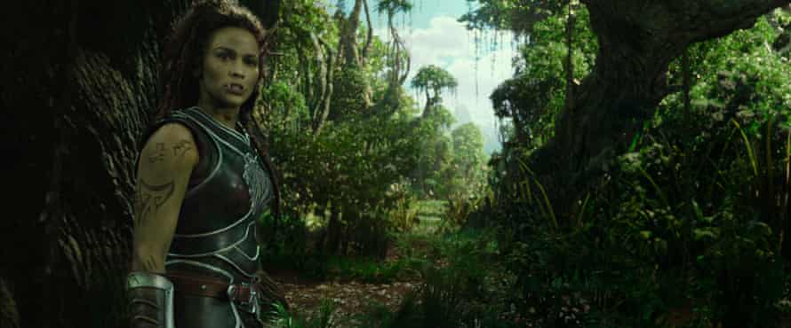 Paula Patton plays the warrior Garona Halforcen in Warcraft: The Beginning.