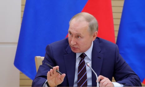 Vladimir Putin meets the new working group for amending the constitution