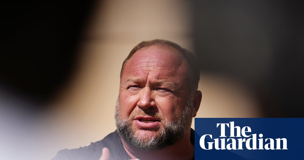 Ex-Infowars Homie Snitchin' On Alex Jones: Says It Was All Chaos, No Cap