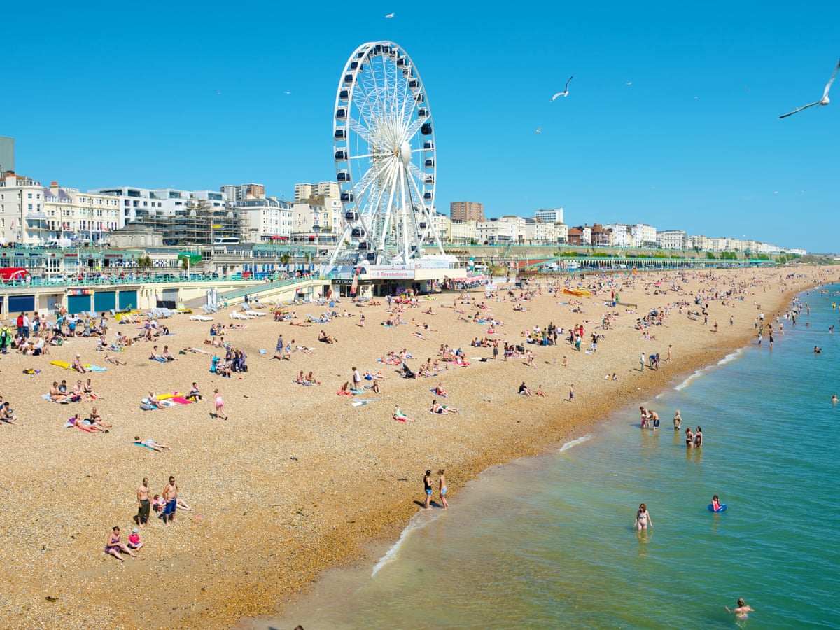 Skip the dip? Swimming in the sea increases risk of illness, analysis suggests | Science | The Guardian Skip the dip? Swimming in the sea increases risk of illness, analysis suggests | Science | The Guardian