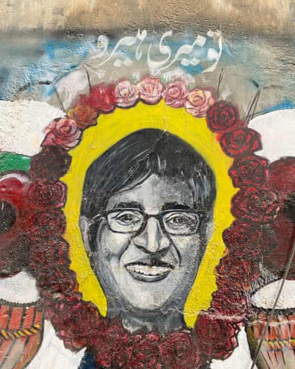 Mural of Sabeen Mahmud outside T2F. The Urdu reads: ‘You are my hero.’