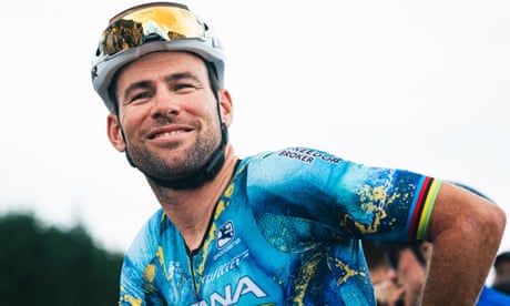 ‘I just love riding my bike’: Mark Cavendish announces he will race on