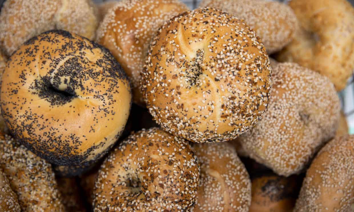 Two US mothers sue hospitals over drug tests after eating poppy seed bagels (theguardian.com)