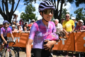 Alice Maria Arzuffi of Italy brings along her dog to stage seven