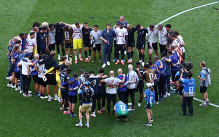Mauricio Pochettino speaks to his USA players aft their decision by Belgium