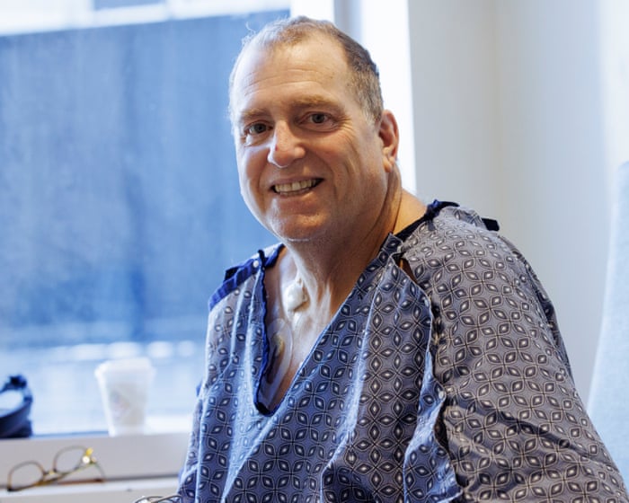 Genetically modified pig kidney keeps man alive for record nine months