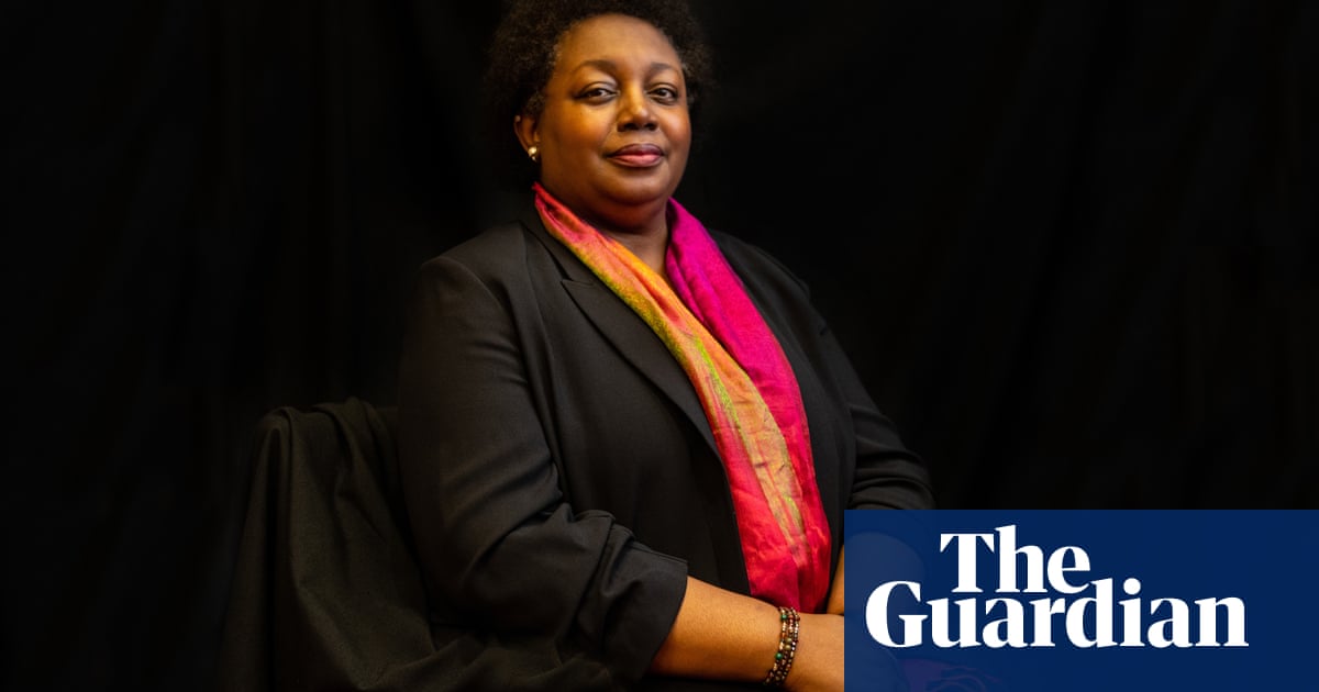 UK English curricula should focus on ‘inclusive and diverse’ stories, author says UK English curricula should focus on ‘inclusive and diverse’ stories, author says