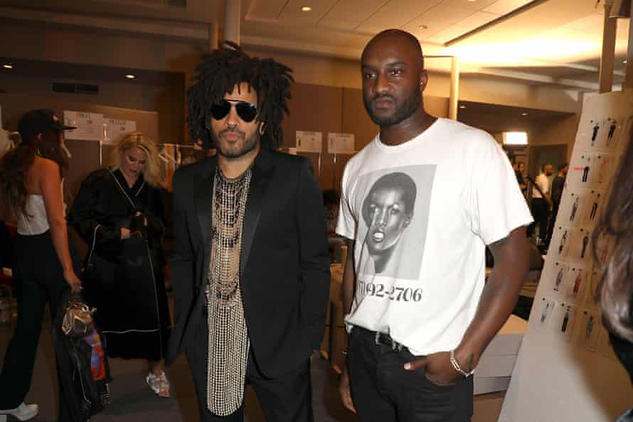 Abloh con Lenny Kravitz che ha reso omaggio.