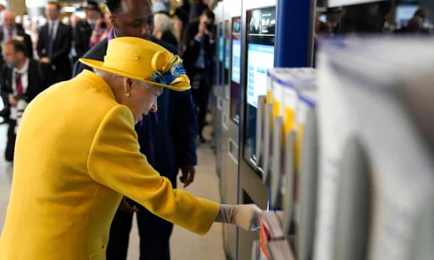 Queen makes surprise appearance at Elizabeth line opening ceremony | The Queen