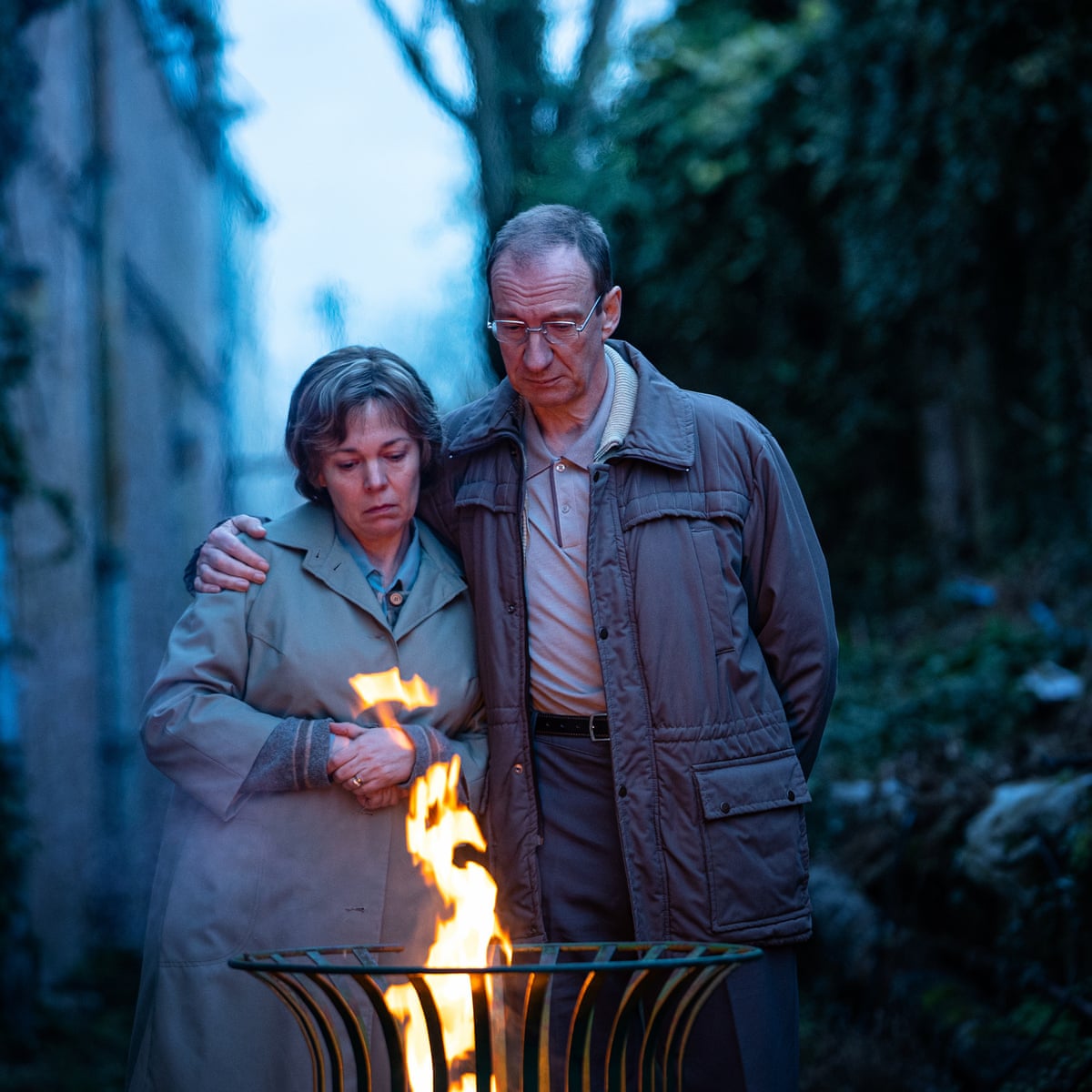 Landscapers Review Olivia Colman And David Thewlis Stun As Killer Couple On The Run Television The Guardian
