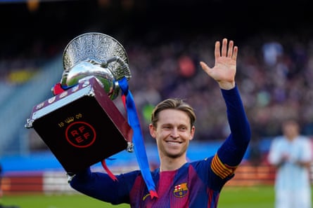 Frenkie de Jong parades in front of supporters with the Spanish Super Cup trophy, 25 January 2026