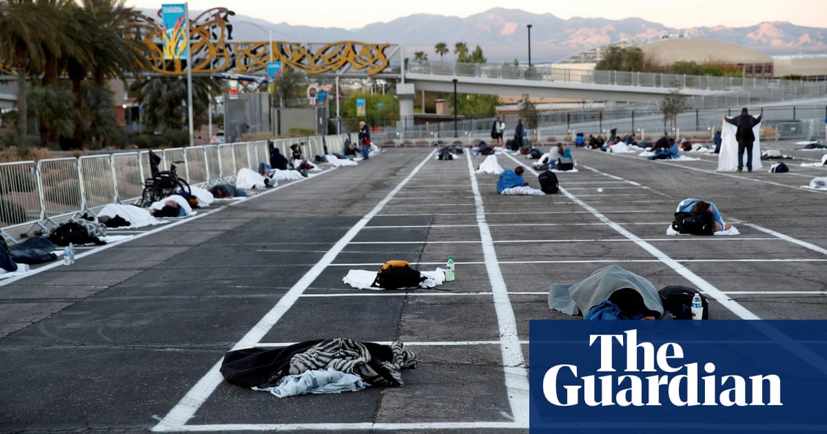 Las Vegas Parking Lot Turned Into Homeless Shelter With Social