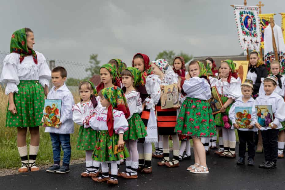 Children in traditional dress