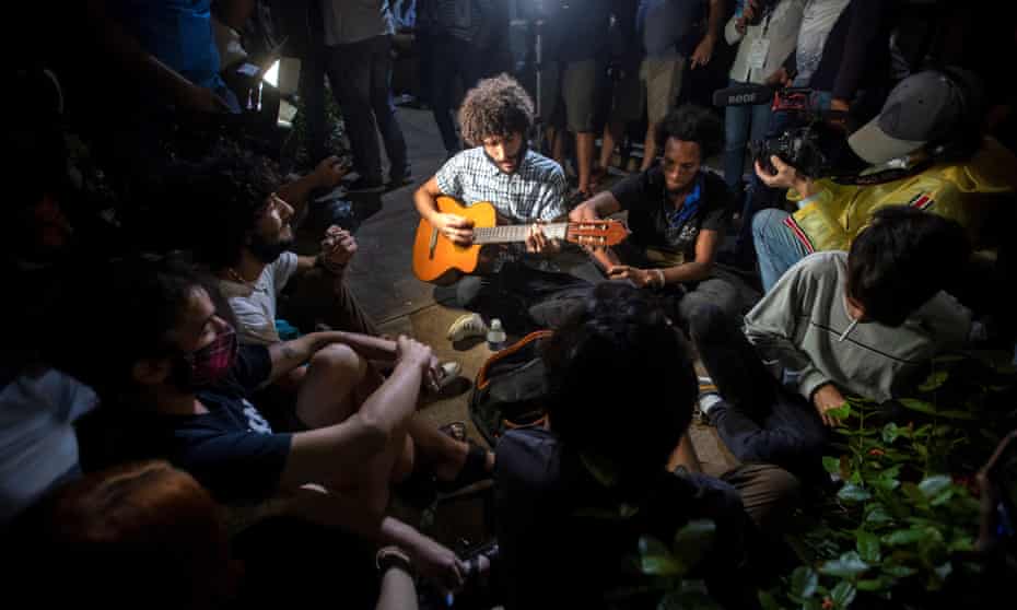 sennep Ejeren fly Havana's artists find their voice in a call to defend creative freedom |  Cuba | The Guardian