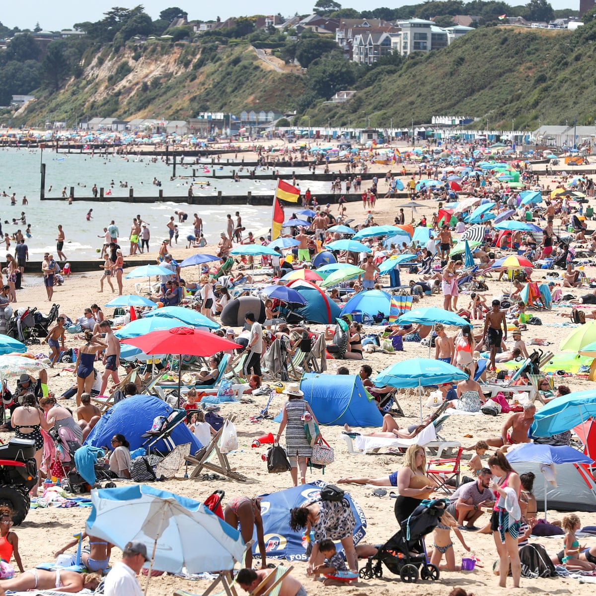Britain S Summer Heatwave Hits Profits At Dfs And Ted Baker