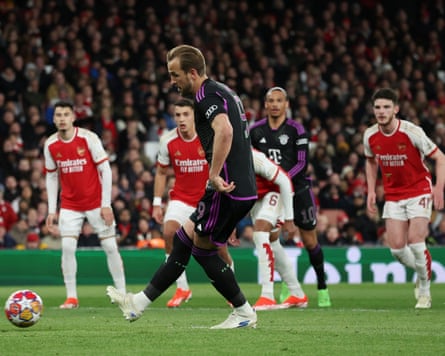 Harry Kane scores from the penalty spot