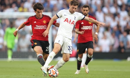 Tottenham’s Ben Davies battles for possession with Facundo Pellistri of Manchester United