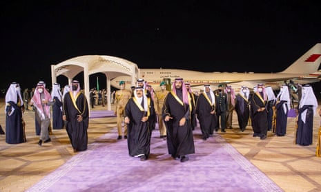 Saudi crown prince, Mohammed bin Salman receives Bahrain's King Hamad bin Isa al-Khalifa as he arrives in Riyadh, Saudi Arabia on 14 December. 