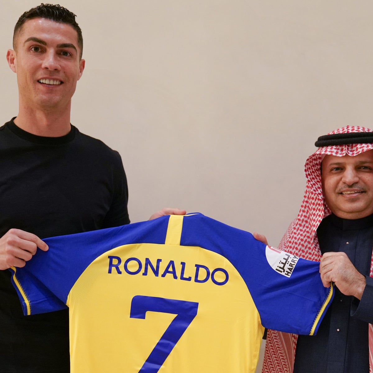 Cristiano Ronaldo completes deal to join Saudi Arabian club Al Nassr | Cristiano Ronaldo | The Guardian