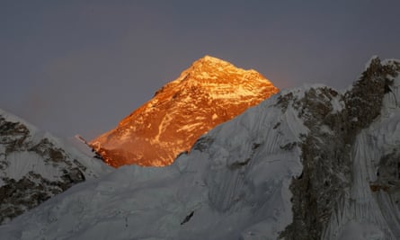 Mount Everest in sunlight, seen from the way to Kalapatthar in Nepal