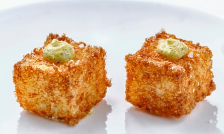 Upmarket tapas at El Faro in Cadiz