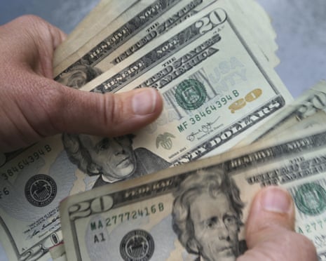 Emeklilerin mali müşavirle görüşmesi