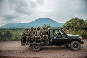 A Congolese army truck carrying troops heads towards the front line near Kibumba.