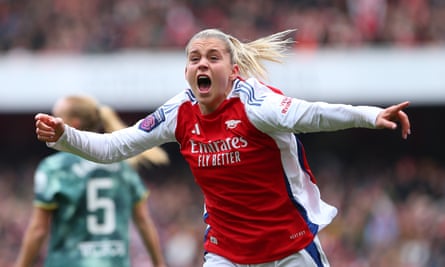 Alessia Russo celebrates.