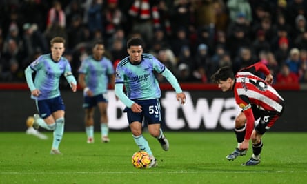 Ethan Nwaneri in action for Arsenal against Brentford.