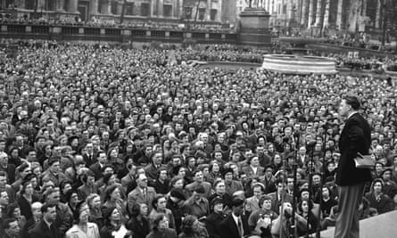 Billy Graham speaking in Trafalgar Square, April 1954. 