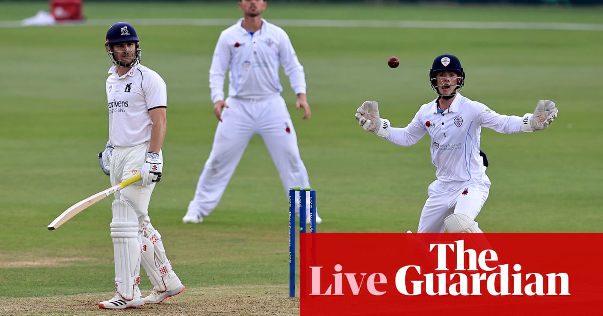 Yorkshire v Sussex, Essex v Notts and more: county cricket day one – live!