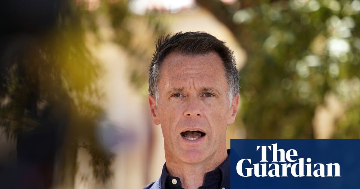 NSW Premier Chris Minns Promises Machine‑Gun‑Armed Police and Possible Army Deployment for Sydney New Year After Bondi Massacre