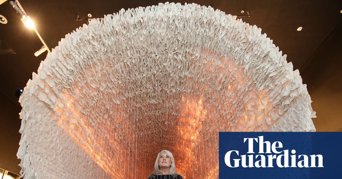 Billionaire's Secretary Gets Sticky Fingers, Spends a Cool Mil on Bling