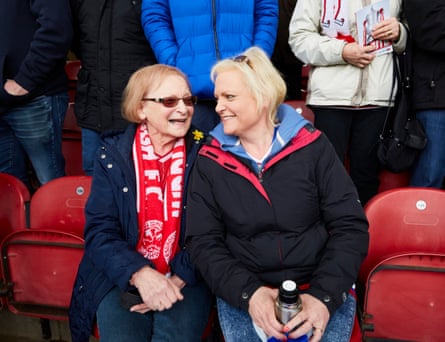 Mother and daughter Linda Richardson and Claire Cartwright at half-time