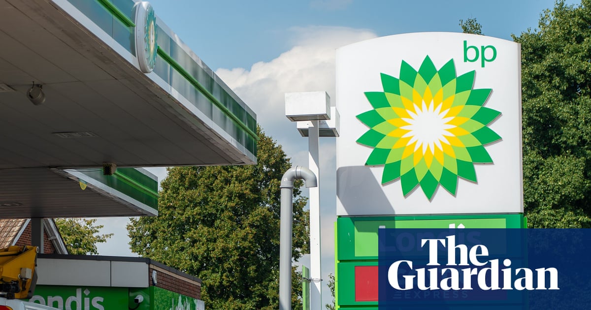 BP to take hit of up to $5bn on green energy as it refocuses on fossil fuels