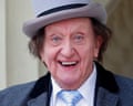 Ken Dodd arrives for an investiture ceremony at Buckingham Palace.