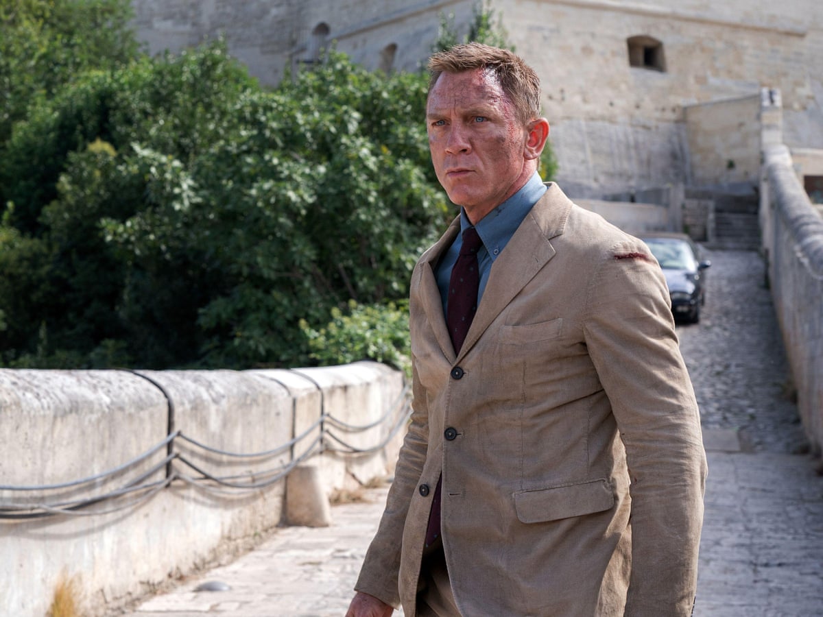 james bond dress shirts From cocktail cuffs to frilled fronts, a brief history of James Bond's Gentlemans Journal Shop