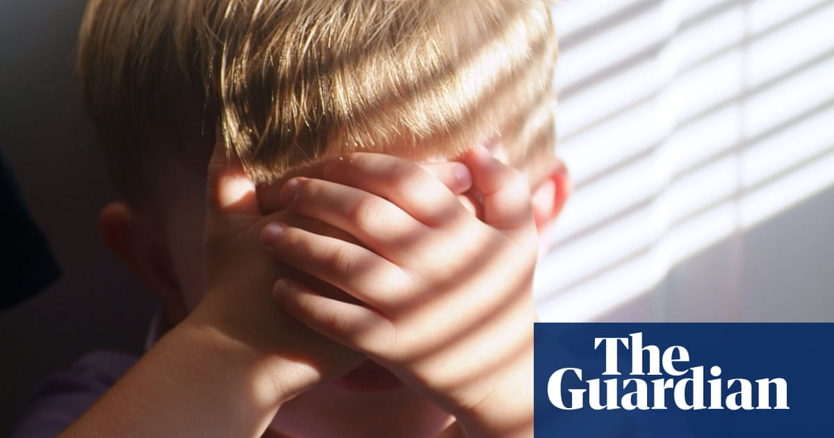 Being shouted at by parents can alter child's brain, experts tell UK MPs